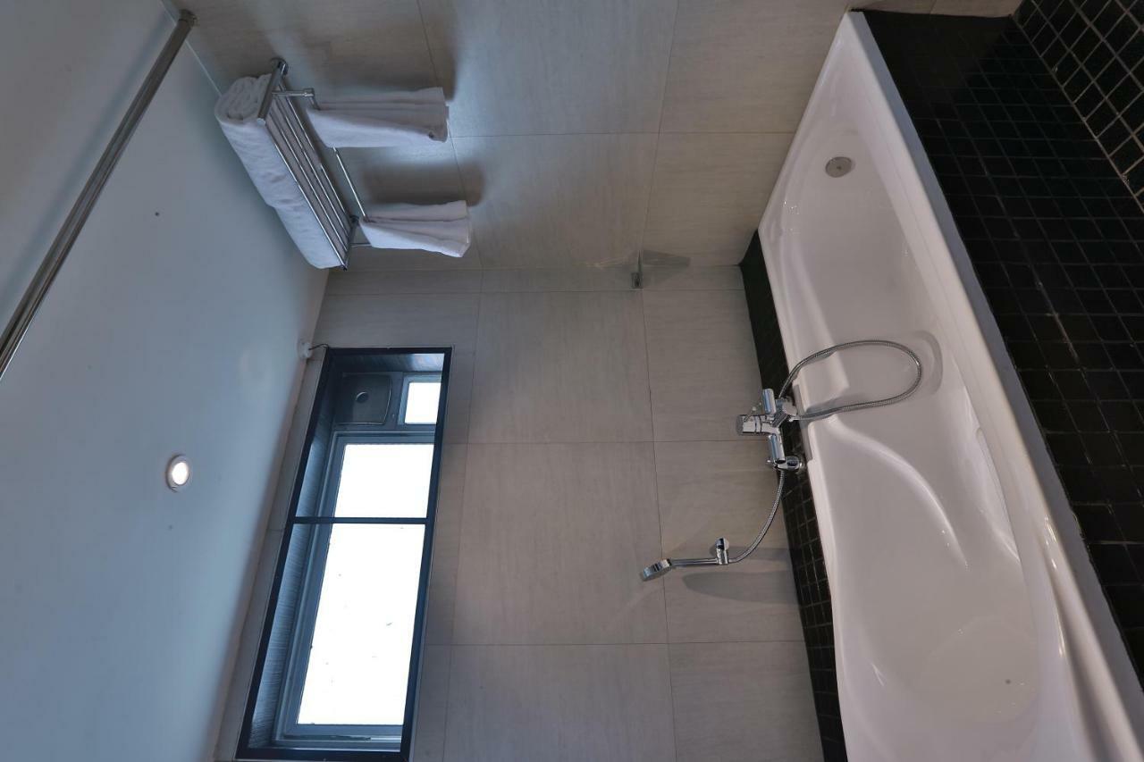 Hotel Luminara Kochi Zewnętrze zdjęcie