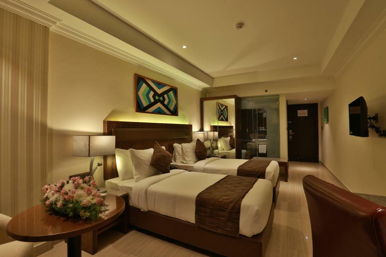 Hotel Luminara Kochi Zewnętrze zdjęcie